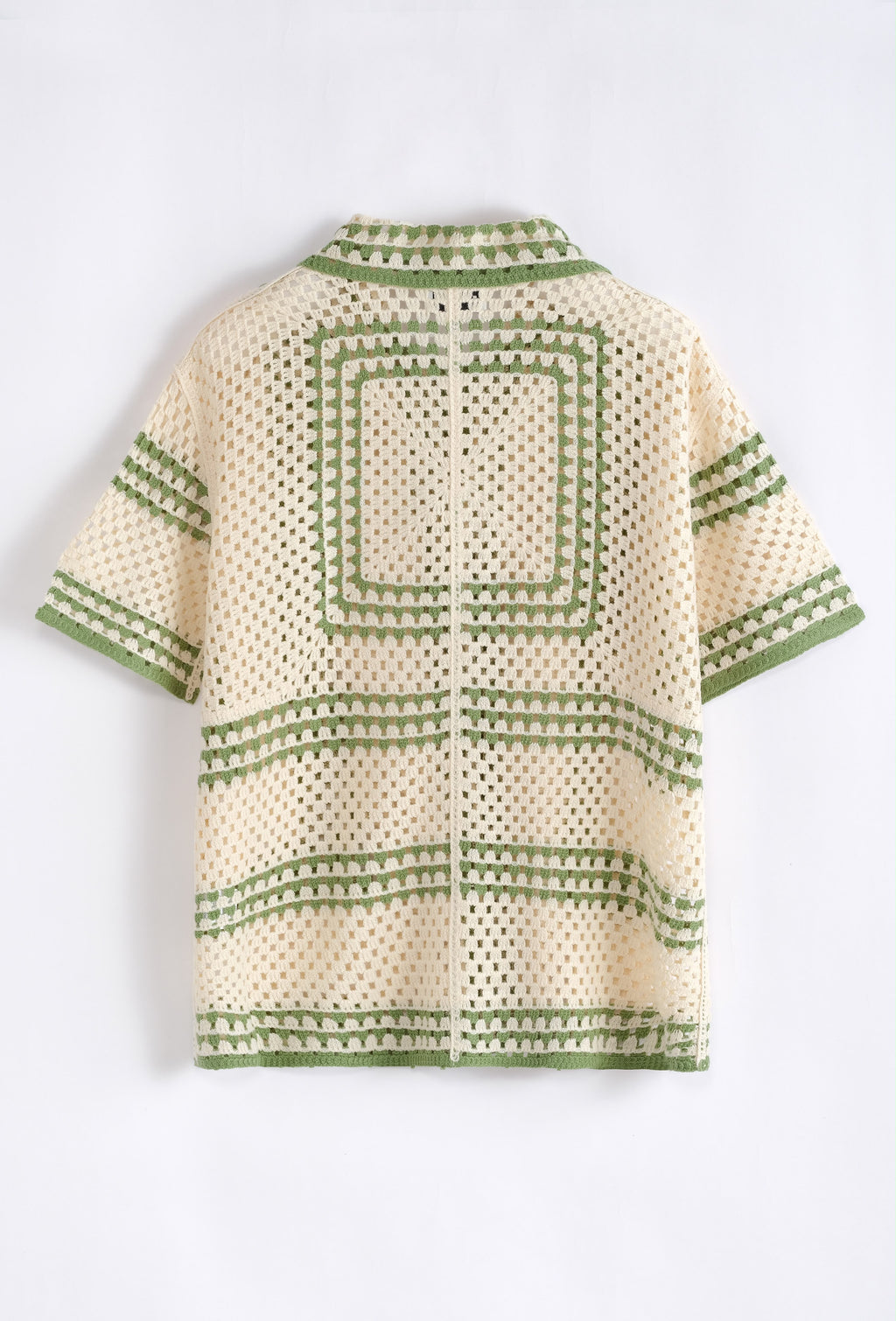 Chemise crochet motifs grand carrés